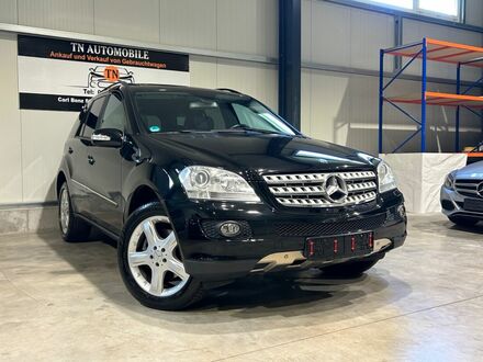 Мерседес МЛ 320 2006 в Европе на Automoto.ua Черный Мерседес МЛ 320, объемом двигателя 2.99 л и пробегом 179 тыс. км за 13454 $, фото 1 на Automoto.ua
