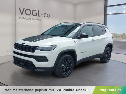 Джип Компас 2025 в Европе на Automoto.ua Белый Джип Компас, объемом двигателя 1.47 л и пробегом 10 тыс. км за 49261 $, фото 1 на Automoto.ua