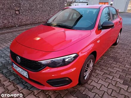 Фіат Тіпо 2020 у Європі на Automoto.ua Червоний Фіат Тіпо, об'ємом двигуна 1 л та пробігом 72 тис. км за 39800 $, фото 1 на Automoto.ua
