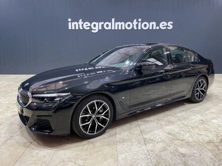 БМВ 530 2021 в Европе на Automoto.ua Черный БМВ 530, объемом двигателя 2.99 л и пробегом 8 тыс. км за 62028 $, фото 1 на Automoto.ua