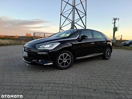 Ситроен ДС5 2013 в Европе на Automoto.ua Черный Ситроен ДС5, объемом двигателя 1 л и пробегом 199 тыс. км за 29400 $, фото 1 на Automoto.ua
