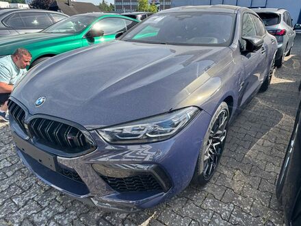 БМВ M8 2024 у Європі на Automoto.ua Сірий БМВ M8, об'ємом двигуна 4.4 л та пробігом 7 тис. км за 159133 $, фото 1 на Automoto.ua