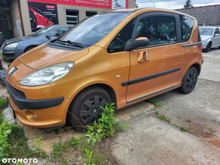 Пежо 1007 2006 в Европе на Automoto.ua Пежо 1007, объемом двигателя 1 л и пробегом 132 тыс. км за 1639 $, фото 1 на Automoto.ua