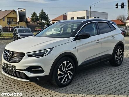 Опель Grandland X 2018 в Европе на Automoto.ua Белый Опель Grandland X, объемом двигателя 1 л и пробегом 109 тыс. км за 72900 $, фото 1 на Automoto.ua