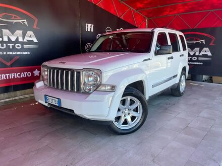 Джип Чероки 2011 в Европе на Automoto.ua Белый Джип Чероки, объемом двигателя 2.78 л и пробегом 170 тыс. км за 10882 $, фото 1 на Automoto.ua