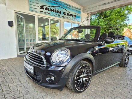 Мини One Cabrio 2014 в Европе на Automoto.ua Черный Мини One Cabrio, объемом двигателя 1.6 л и пробегом 118 тыс. км за 9894 $, фото 1 на Automoto.ua