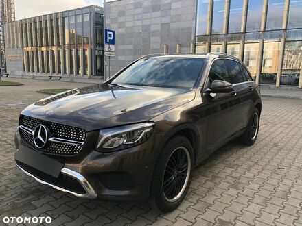 Мерседес ЦЛЦ-класс 2017 в Европе на Automoto.ua Коричневый Мерседес ЦЛЦ-класс, объемом двигателя 2.14 л и пробегом 81 тыс. км за 129000 $, фото 1 на Automoto.ua