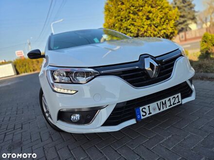 Рено Меган 2020 у Європі на Automoto.ua Білий Рено Меган, об'ємом двигуна 1 л та пробігом 77 тис. км за 47900 $, фото 1 на Automoto.ua
