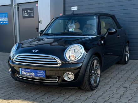 Мини Купер Кабрио 2010 в Европе на Automoto.ua Черный Мини Купер Кабрио, объемом двигателя 1.6 л и пробегом 134 тыс. км за 7561 $, фото 1 на Automoto.ua