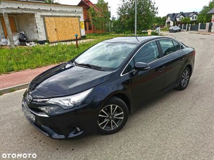 Тойота Авенсис, объемом двигателя 1.8 л и пробегом 104 тыс. км за 12851 $, фото 1 на Automoto.ua