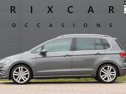 Фольксваген Гольф Спортсван 2018 у Європі на Automoto.ua Сірий Фольксваген Гольф Спортсван, об'ємом двигуна 1.5 л та пробігом 103 тис. км за 25454 $, фото 1 на Automoto.ua