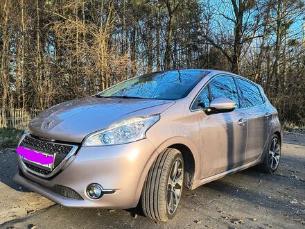 Пежо 208, об'ємом двигуна 1.6 л та пробігом 72 тис. км за 6695 $, фото 1 на Automoto.ua