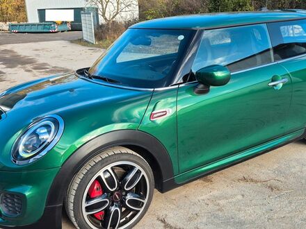Мини John Cooper Works 2019 в Европе на Automoto.ua Зеленый Мини John Cooper Works, объемом двигателя 2 л и пробегом 25 тыс. км за 28828 $, фото 1 на Automoto.ua