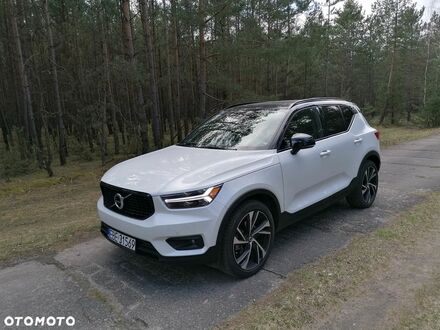 Вольво XC40, объемом двигателя 1.97 л и пробегом 82 тыс. км за 27646 $, фото 1 на Automoto.ua