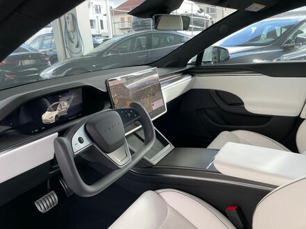 Тесла Модель С 2023 в Европе на Automoto.ua Белый Тесла Модель С, объемом двигателя 0 л и пробегом 19 тыс. км за 111271 $, фото 1 на Automoto.ua