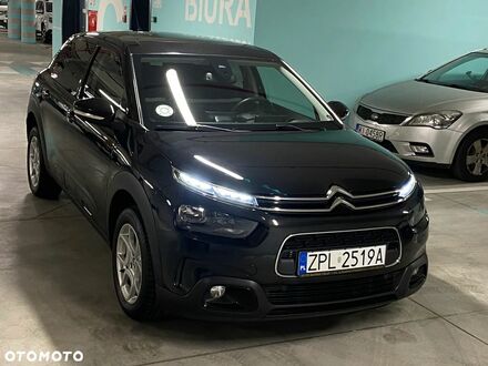 Ситроен C4 Кактус 2018 в Европе на Automoto.ua Черный Ситроен C4 Кактус, объемом двигателя 1 л и пробегом 144 тыс. км за 44999 $, фото 1 на Automoto.ua