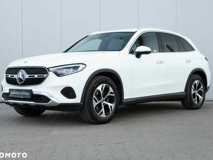 Мерседес ЦЛЦ-клас 2024 у Європі на Automoto.ua Білий Мерседес ЦЛЦ-клас, об'ємом двигуна 1 л та пробігом 26 тис. км за 224900 $, фото 1 на Automoto.ua