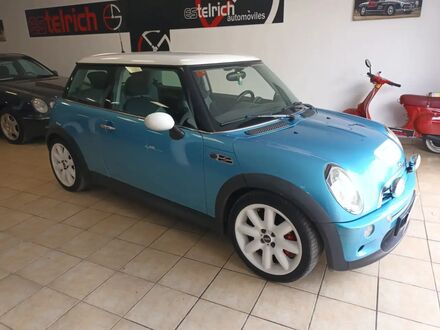 Міні Cooper 2003 у Європі на Automoto.ua Синій Міні Cooper, об'ємом двигуна 1.6 л та пробігом 165 тис. км за 11414 $, фото 1 на Automoto.ua
