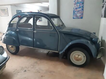Сітроен 2CV 1966 у Європі на Automoto.ua Синій Сітроен 2CV, об'ємом двигуна 0 л та пробігом 15 тис. км за 15972 $, фото 1 на Automoto.ua