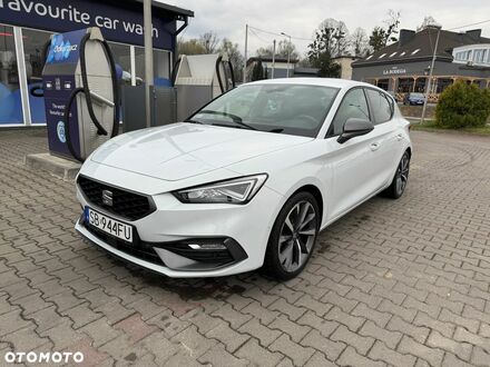 Сеат Леон 2021 в Европе на Automoto.ua Белый Сеат Леон, объемом двигателя 1 л и пробегом 71 тыс. км за 80500 $, фото 1 на Automoto.ua