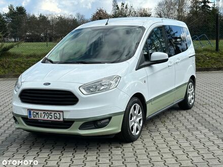 Форд Tourneo Courier, объемом двигателя 1 л и пробегом 127 тыс. км за 6026 $, фото 1 на Automoto.ua