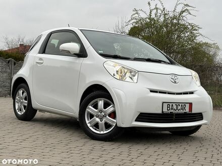 Тойота АйКью 2009 в Европе на Automoto.ua Белый Тойота АйКью, объемом двигателя 1 л и пробегом 126 тыс. км за 4009 $, фото 1 на Automoto.ua