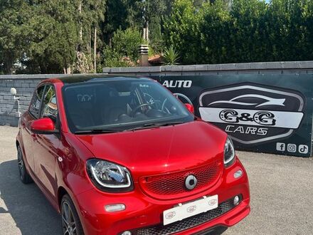 Смарт Forfour 2017 у Європі на Automoto.ua Червоний Смарт Forfour, об'ємом двигуна 0.9 л та пробігом 90 тис. км за 19482 $, фото 1 на Automoto.ua