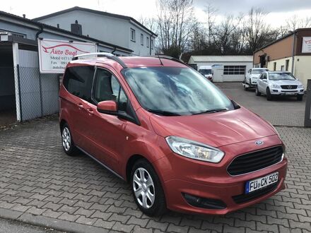 Форд Tourneo Courier 2014 у Європі на Automoto.ua Червоний Форд Tourneo Courier, об'ємом двигуна 1 л та пробігом 200 тис. км за 4480 $, фото 1 на Automoto.ua