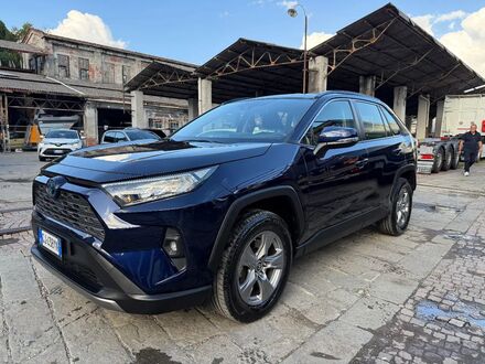 Тойота РАВ 4 2022 в Европе на Automoto.ua Синий Тойота РАВ 4, объемом двигателя 2.49 л и пробегом 37 тыс. км за 29717 $, фото 1 на Automoto.ua