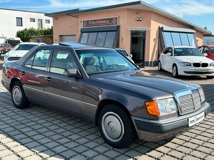 Мерседес 260 1991 в Европе на Automoto.ua Мерседес 260, объемом двигателя 2.6 л и пробегом 168 тыс. км за 5115 $, фото 1 на Automoto.ua