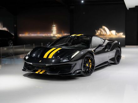 Феррари 488 2020 в Европе на Automoto.ua Черный Феррари 488, объемом двигателя 0 л и пробегом 4 тыс. км за 503829 $, фото 1 на Automoto.ua