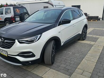Опель Grandland X 2021 в Европе на Automoto.ua Белый Опель Grandland X, объемом двигателя 1 л и пробегом 75 тыс. км за 20073 $, фото 1 на Automoto.ua