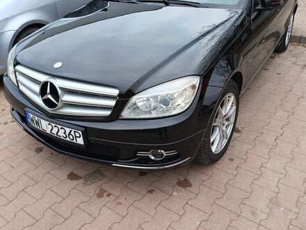 Мерседес Ц-Класс 2009 в Европе на Automoto.ua Черный Мерседес Ц-Класс, объемом двигателя 1.6 л и пробегом 202000 тыс. км за 22900 $, фото 1 на Automoto.ua