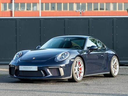 Порше 991 2018 в Европе на Automoto.ua Синий Порше 991, объемом двигателя 4 л и пробегом 19 тыс. км за 243117 $, фото 1 на Automoto.ua