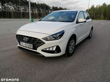 Хендай i30, объемом двигателя 1.5 л и пробегом 105 тыс. км за 11425 $, фото 1 на Automoto.ua