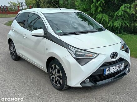 Тойота Айго 2018 в Европе на Automoto.ua Белый Тойота Айго, объемом двигателя 1 л и пробегом 34 тыс. км за 9565 $, фото 1 на Automoto.ua