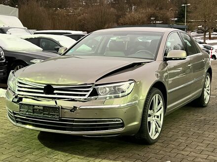 Фольксваген Фаетон 2015 в Европе на Automoto.ua Серый Фольксваген Фаетон, объемом двигателя 2.97 л и пробегом 137 тыс. км за 10884 $, фото 1 на Automoto.ua