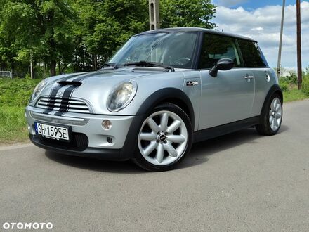 Мини Купер С 2005 в Европе на Automoto.ua Серый Мини Купер С, объемом двигателя 1 л и пробегом 172 тыс. км за 3124 $, фото 1 на Automoto.ua
