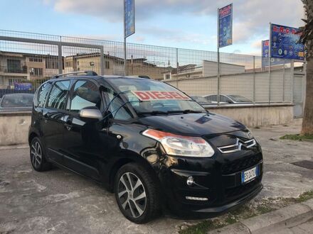 Ситроен С3 Пикассо 2013 в Европе на Automoto.ua Черный Ситроен С3 Пикассо, объемом двигателя 1.56 л и пробегом 186 тыс. км за 6946 $, фото 1 на Automoto.ua