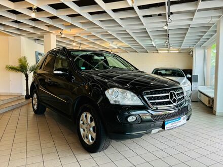 Мерседес МЛ 320 2007 в Европе на Automoto.ua Черный Мерседес МЛ 320, объемом двигателя 2.99 л и пробегом 224 тыс. км за 9636 $, фото 1 на Automoto.ua