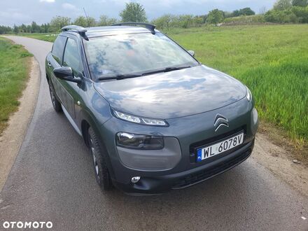 Ситроен C4 Кактус 2015 в Европе на Automoto.ua Ситроен C4 Кактус, объемом двигателя 1 л и пробегом 80 тыс. км за 7749 $, фото 1 на Automoto.ua