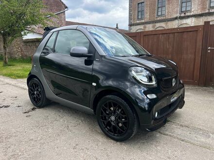 Чорний Смарт Fortwo, об'ємом двигуна 0.9 л та пробігом 18 тис. км за 20967 $, фото 1 на Automoto.ua