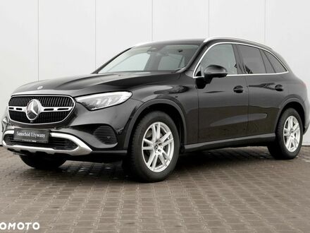 Мерседес ЦЛЦ-клас 2023 у Європі на Automoto.ua Чорний Мерседес ЦЛЦ-клас, об'ємом двигуна 1 л та пробігом 32 тис. км за 219900 $, фото 1 на Automoto.ua
