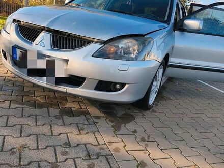 Мицубиси Лансер 2004 в Европе на Automoto.ua Серый Мицубиси Лансер, объемом двигателя 0 л и пробегом 178 тыс. км за 1499 $, фото 1 на Automoto.ua