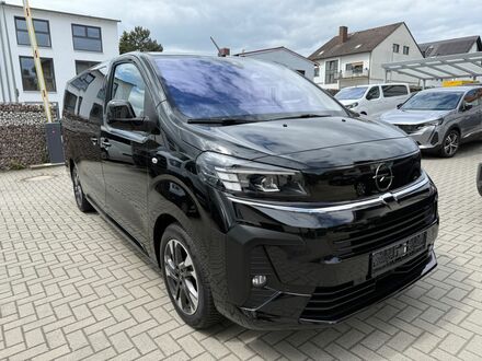 Опель Zafira Life 2024 в Европе на Automoto.ua Черный Опель Zafira Life, объемом двигателя 1.97 л и пробегом 14 тыс. км за 43322 $, фото 1 на Automoto.ua