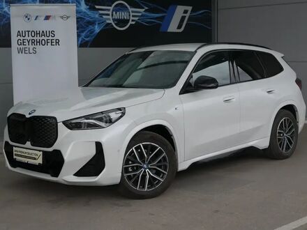 БМВ iX1 2023 в Европе на Automoto.ua Белый БМВ iX1, объемом двигателя 0 л и пробегом 17 тыс. км за 53925 $, фото 1 на Automoto.ua