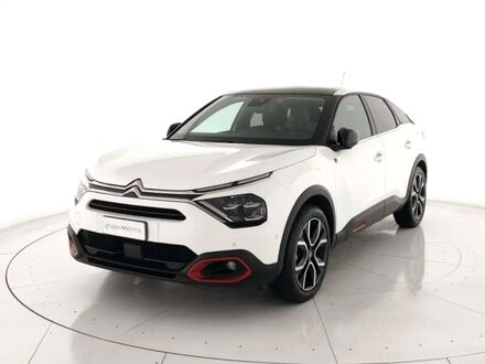 Ситроен E-C4 Electric 2022 в Европе на Automoto.ua Белый Ситроен E-C4 Electric, объемом двигателя 0 л и пробегом 30 тыс. км за 19215 $, фото 1 на Automoto.ua