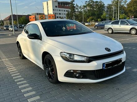 Фольксваген Скірокко 2010 у Європі на Automoto.ua Білий Фольксваген Скірокко, об'ємом двигуна 1 л та пробігом 192 тис. км за 28700 $, фото 1 на Automoto.ua