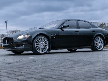 Чорний Мазераті Quattroporte, об'ємом двигуна 4.69 л та пробігом 29 тис. км за 68432 $, фото 1 на Automoto.ua