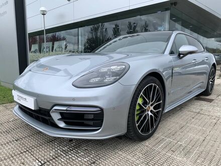 Сірий Порше Panamera, об'ємом двигуна 2.89 л та пробігом 3 тис. км за 166995 $, фото 1 на Automoto.ua